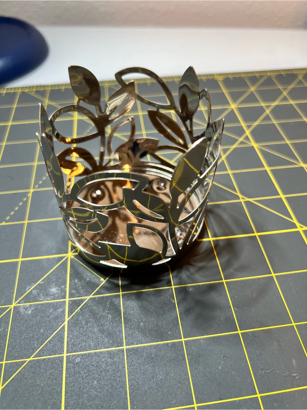 Yankee Candle Silver Leaf Cutout Votive Holder